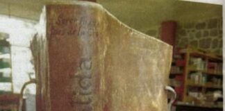 El Libro de Piel Humana: Una Leyenda Viva en Tixtla”